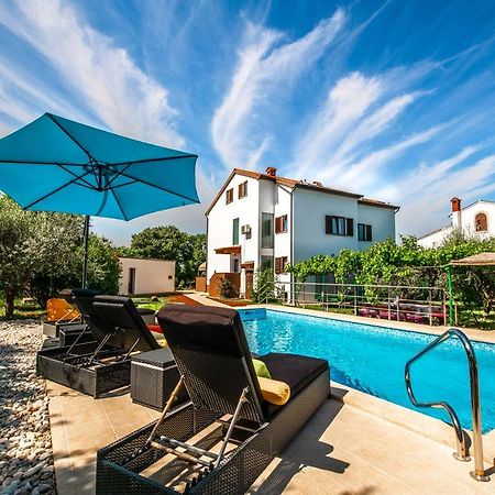 Holiday Home Mara Fondole エクステリア 写真