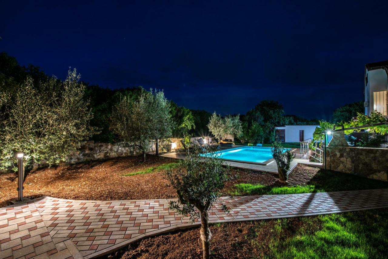 Holiday Home Mara Fondole エクステリア 写真