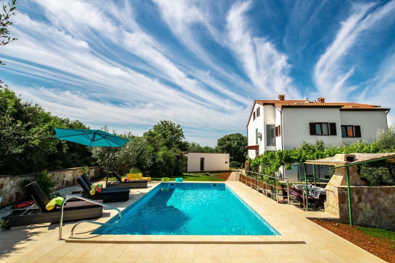 Holiday Home Mara Fondole エクステリア 写真