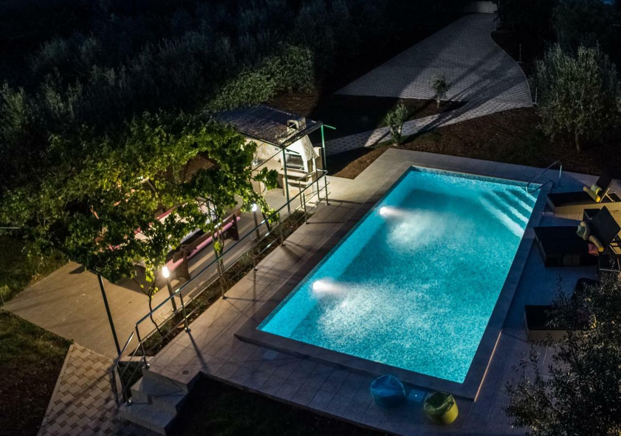 Holiday Home Mara Fondole エクステリア 写真
