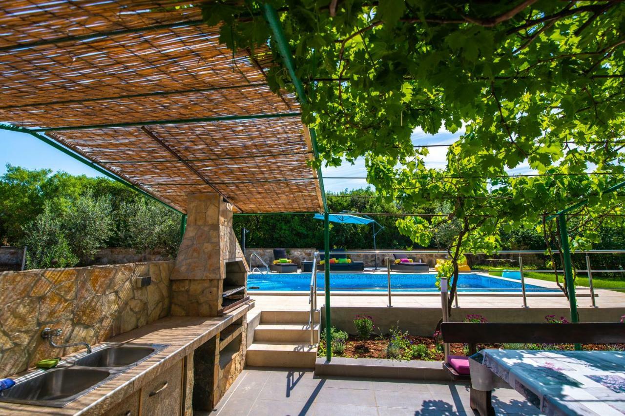 Holiday Home Mara Fondole エクステリア 写真