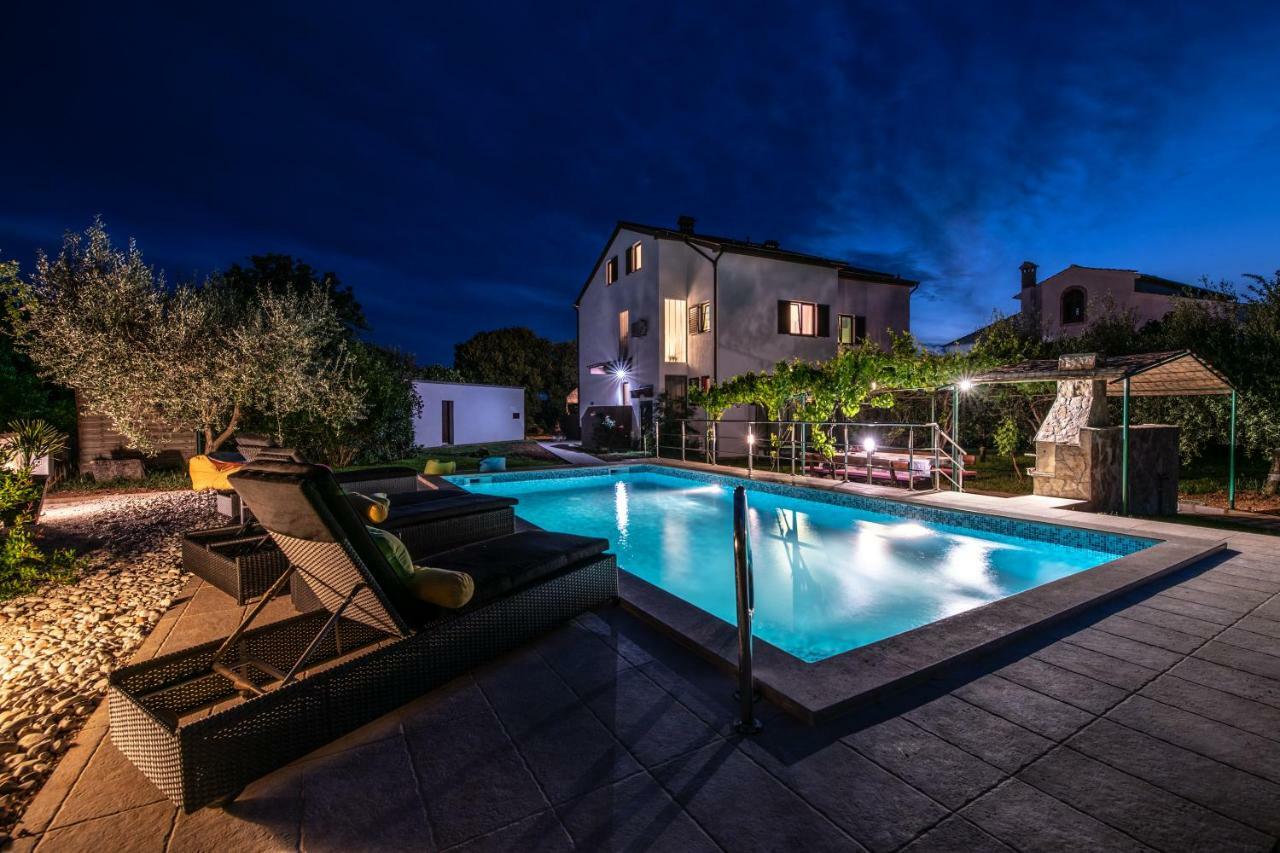 Holiday Home Mara Fondole エクステリア 写真